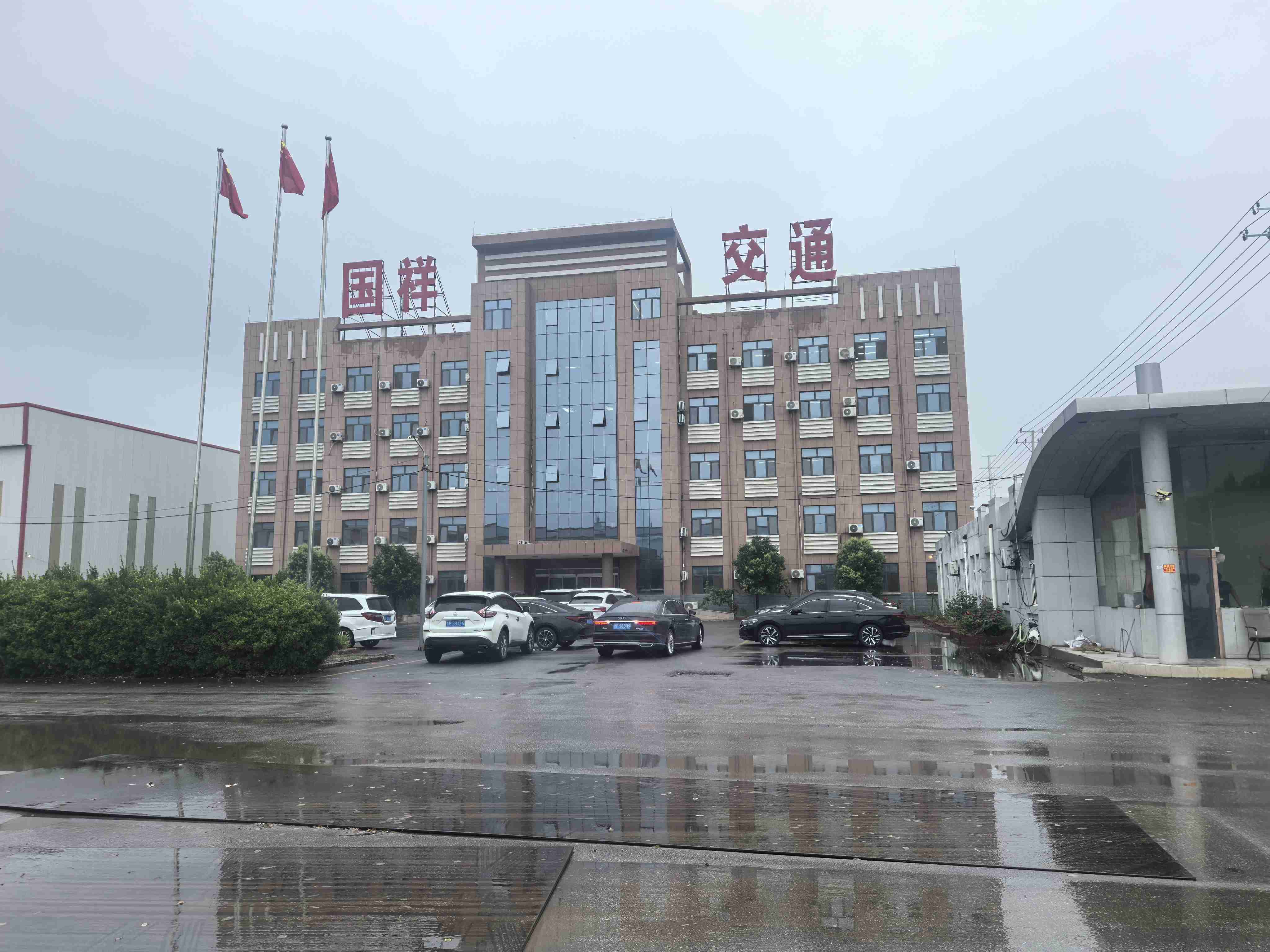 合肥市热镀锌波形护栏浸塑波形护栏 - 一站式服务